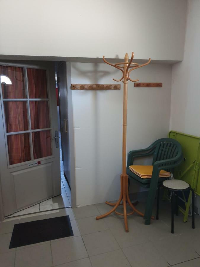 T1 Dans Maison Au Calme Réalmont Екстериор снимка