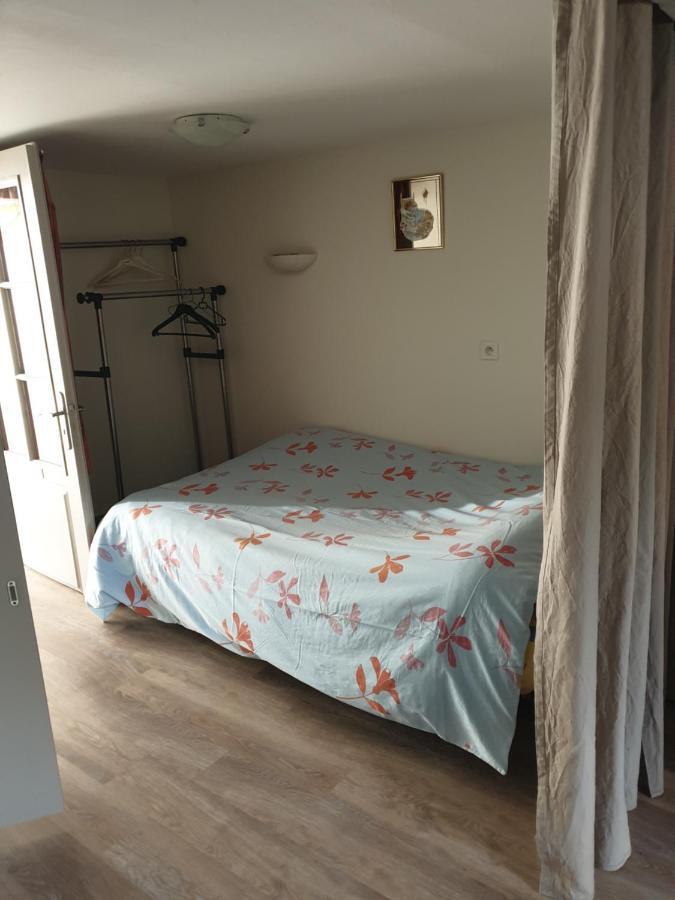 T1 Dans Maison Au Calme Réalmont Екстериор снимка